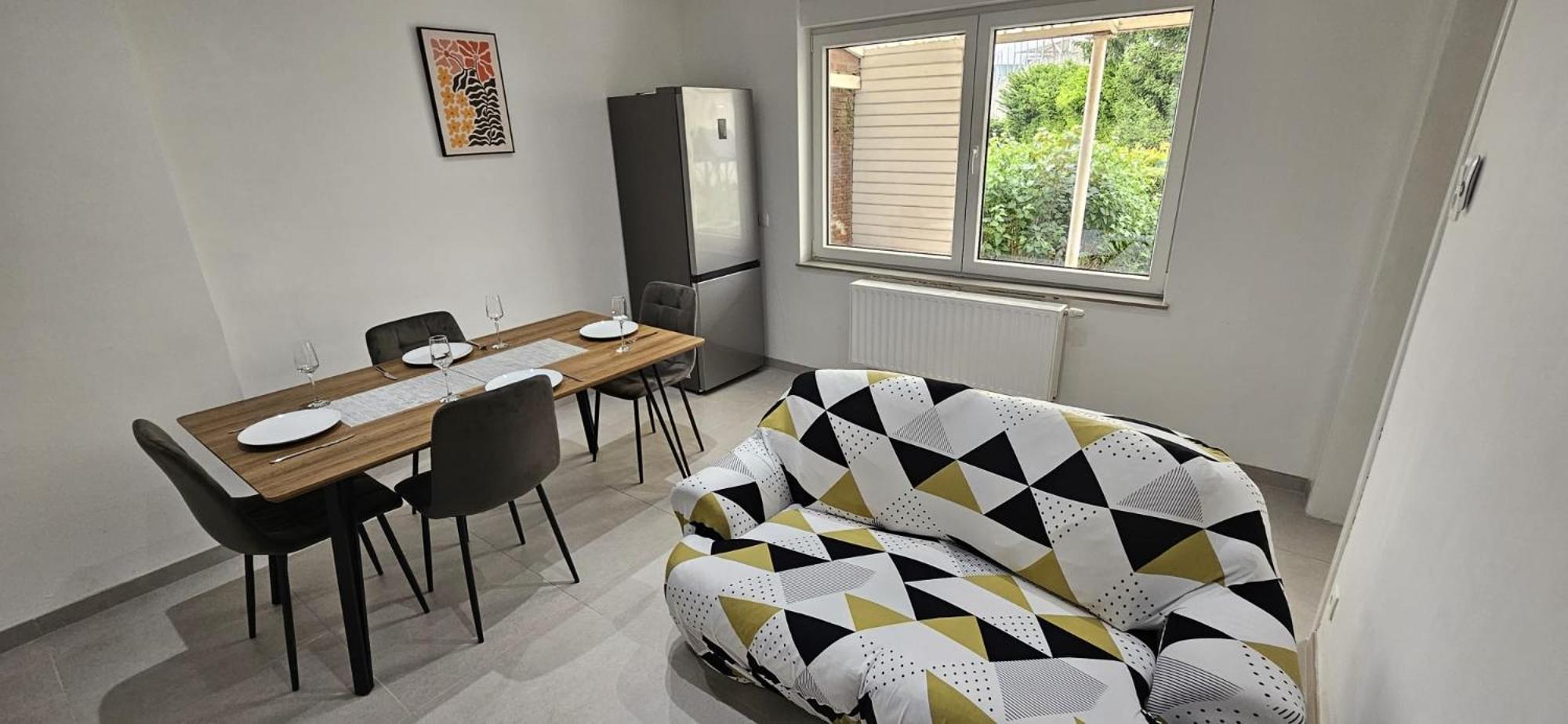 Spacieuse 1er Etage Gasthuis