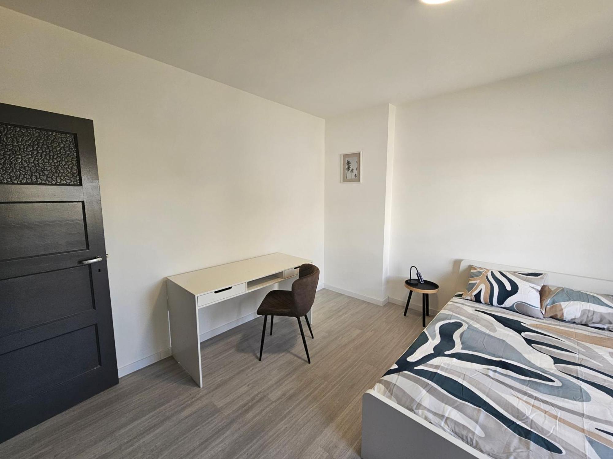 Spacieuse 1er Etage Charleroi