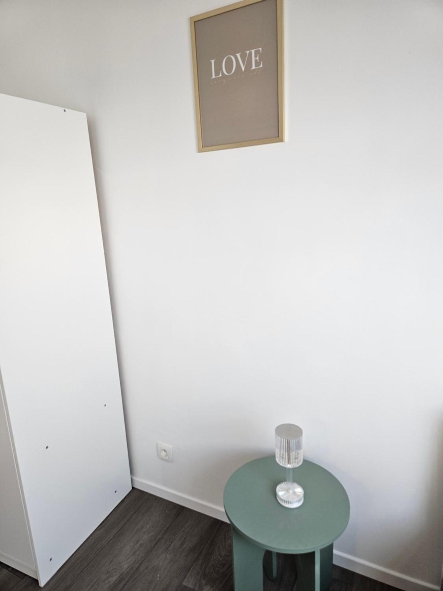 Gasthuis Spacieuse 1er Etage Charleroi